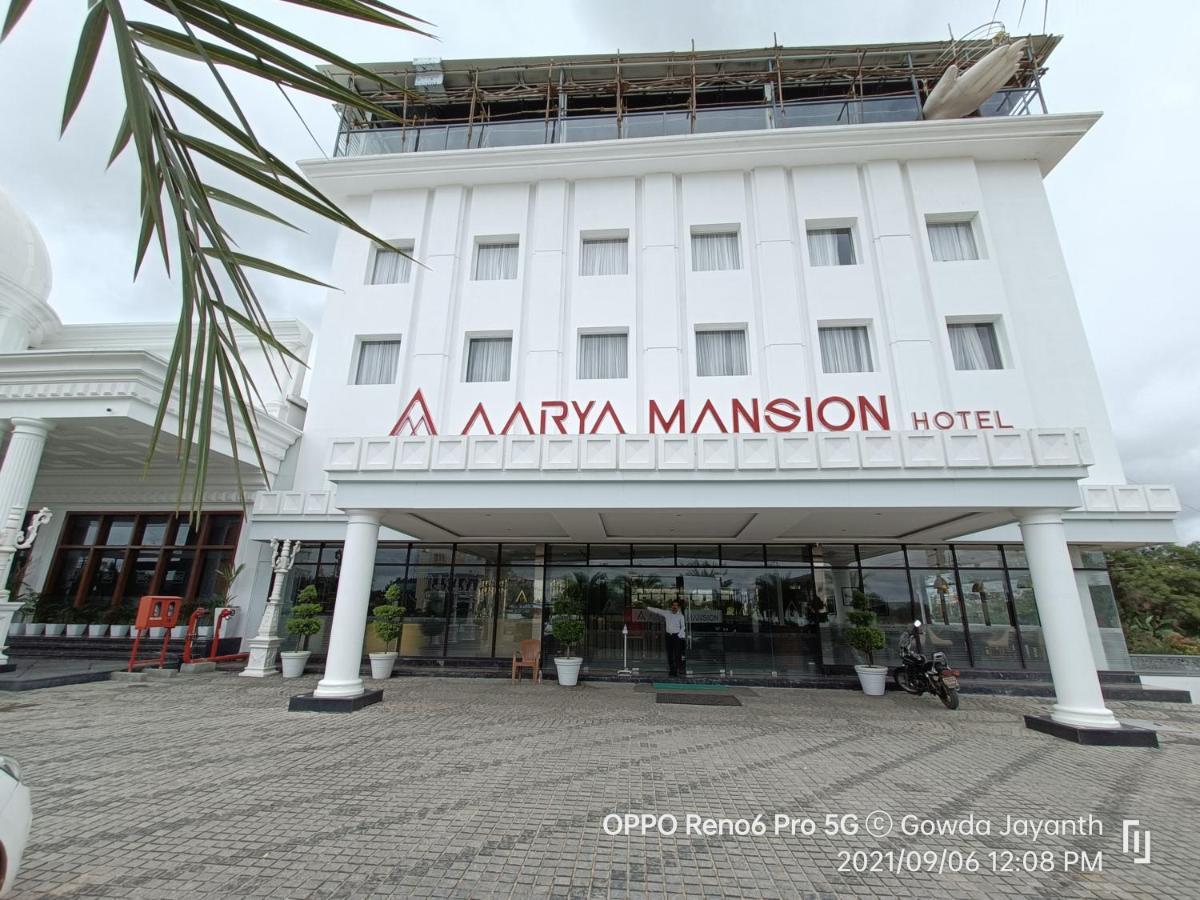 Отель Aarya Mansion Vaccinated Staff Хассан Экстерьер фото